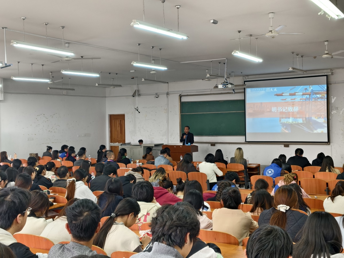 2471447eb63e40509f828f27fee8e532.jpg 2471447eb63e40509f828f27fee8e532.jpg